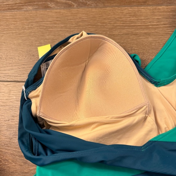 Summersalt The Perfect Wrap One-Piece Swimwear Green Size 16 NWT Women's Swim - Picture 6 of 10